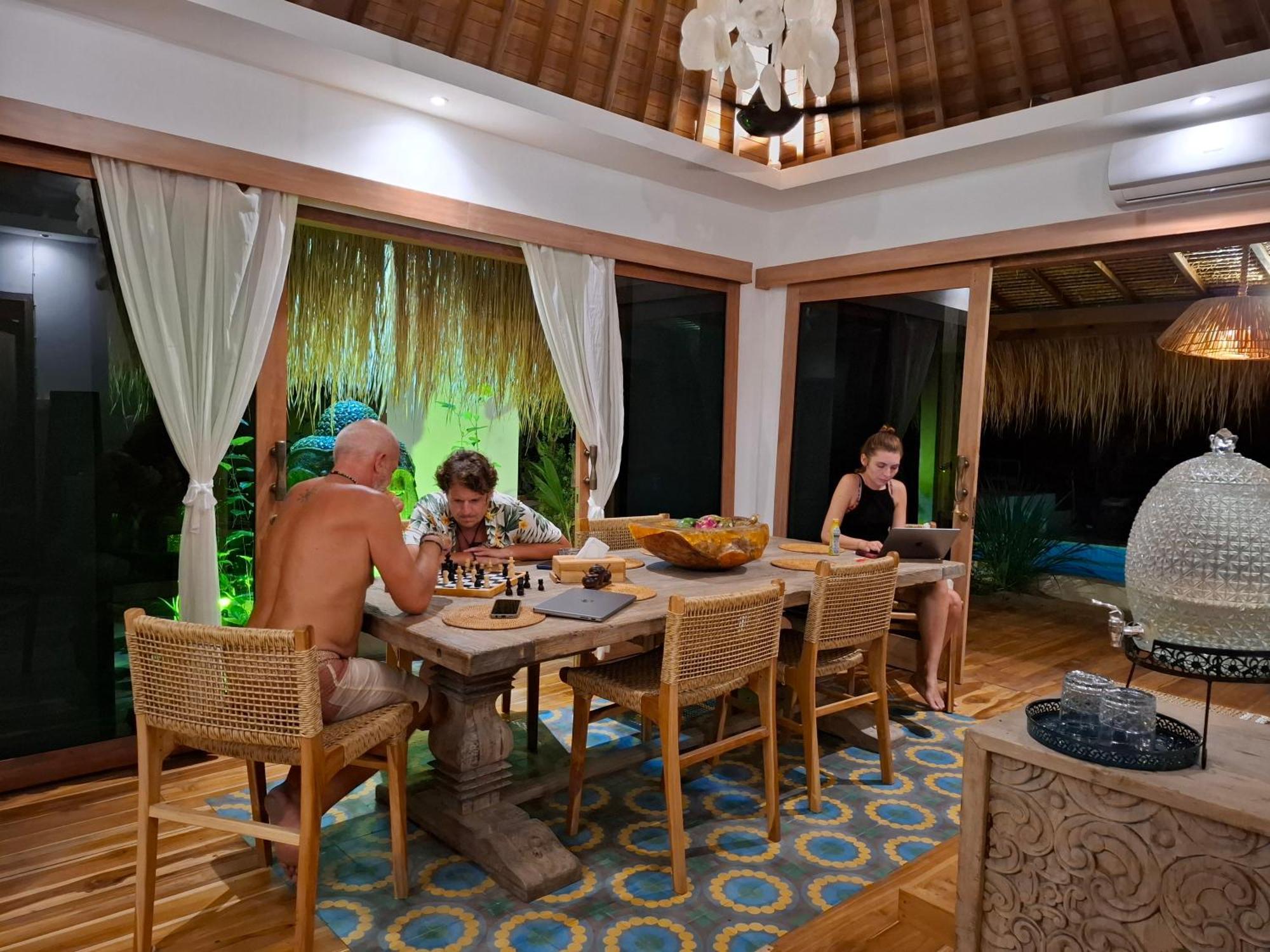 Mandala Beach Healing Rooms Gili Air Exterior foto